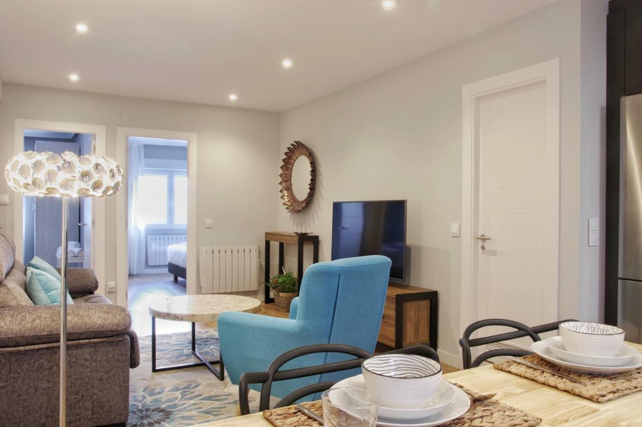 Apartamentos Bahia San Lorenzo ヒホン エクステリア 写真